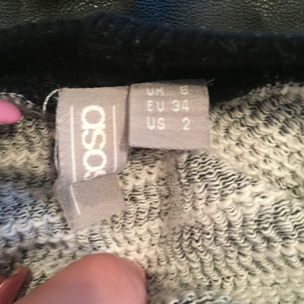 ASOS Gray cold shoulder sweatshirt dress - Picture 4 of 6